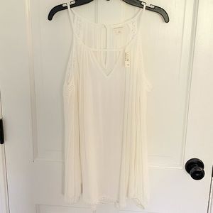 Gorgeous White Top, Brand New With Tags